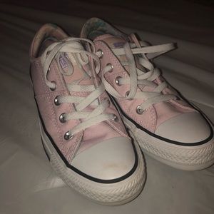 pink converse